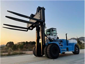 Дизелски виљушкар од 50 тона са прикључком