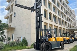 СОЦМА 10т виљушкар за изнајмљивање